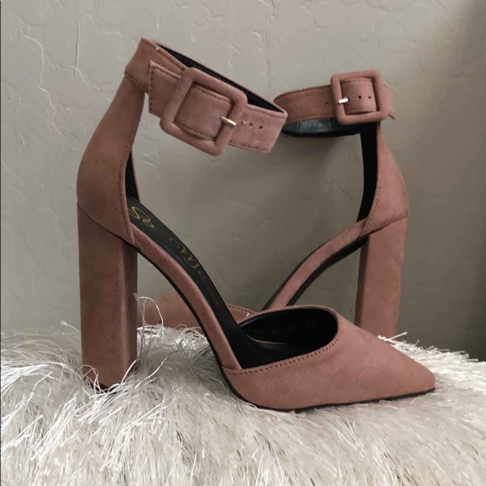 NEW Blush heels with buckle ankle strap! 💕